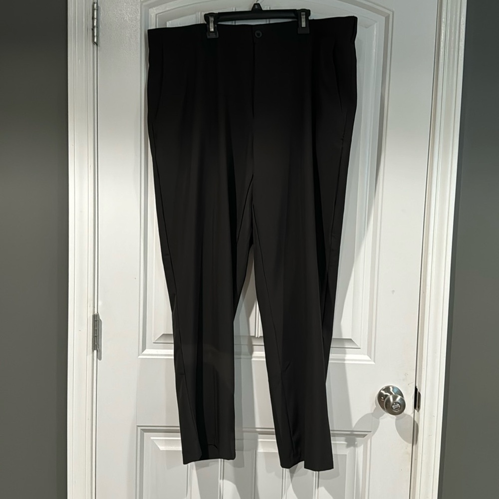 Men’s golf pants